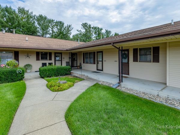 6670 N Wentward Court, Unit 66, Hudsonville, MI 49426