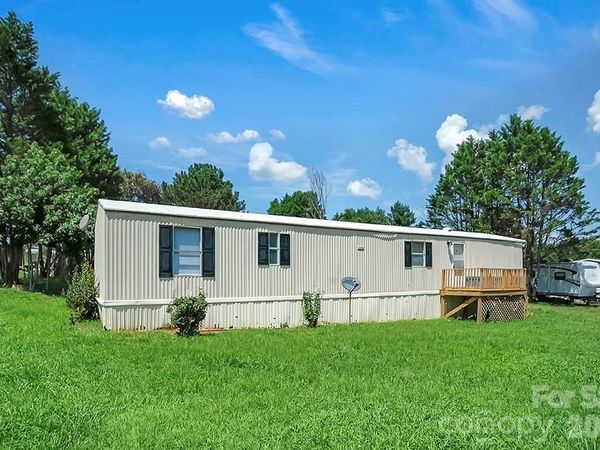 6584 Deerwood Trail, Vale, NC 28168
