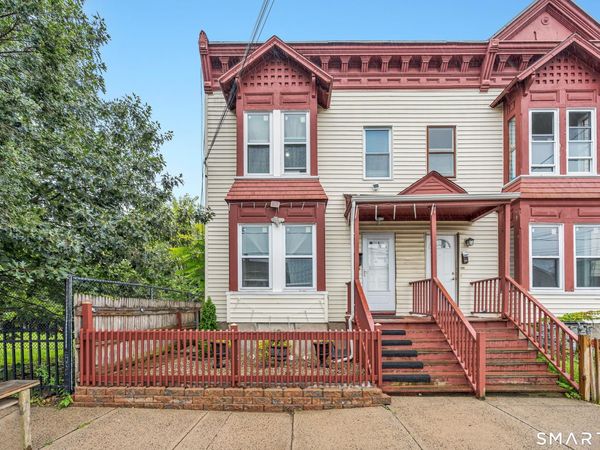 706 Maple, Unit 706, Bridgeport, CT 06607