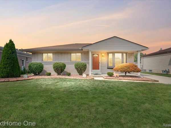 18747 Rosegarden Street, Roseville, Mi 48066