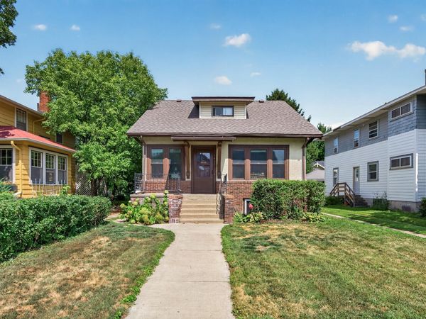 1437 Minnehaha Avenue W, Saint Paul, MN 55104