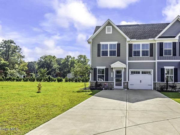 2061 Parow Lane NW, Calabash, NC 28467