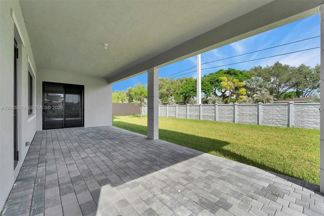 8283 SW 120th Ter , Miami, FL 33156 Photo