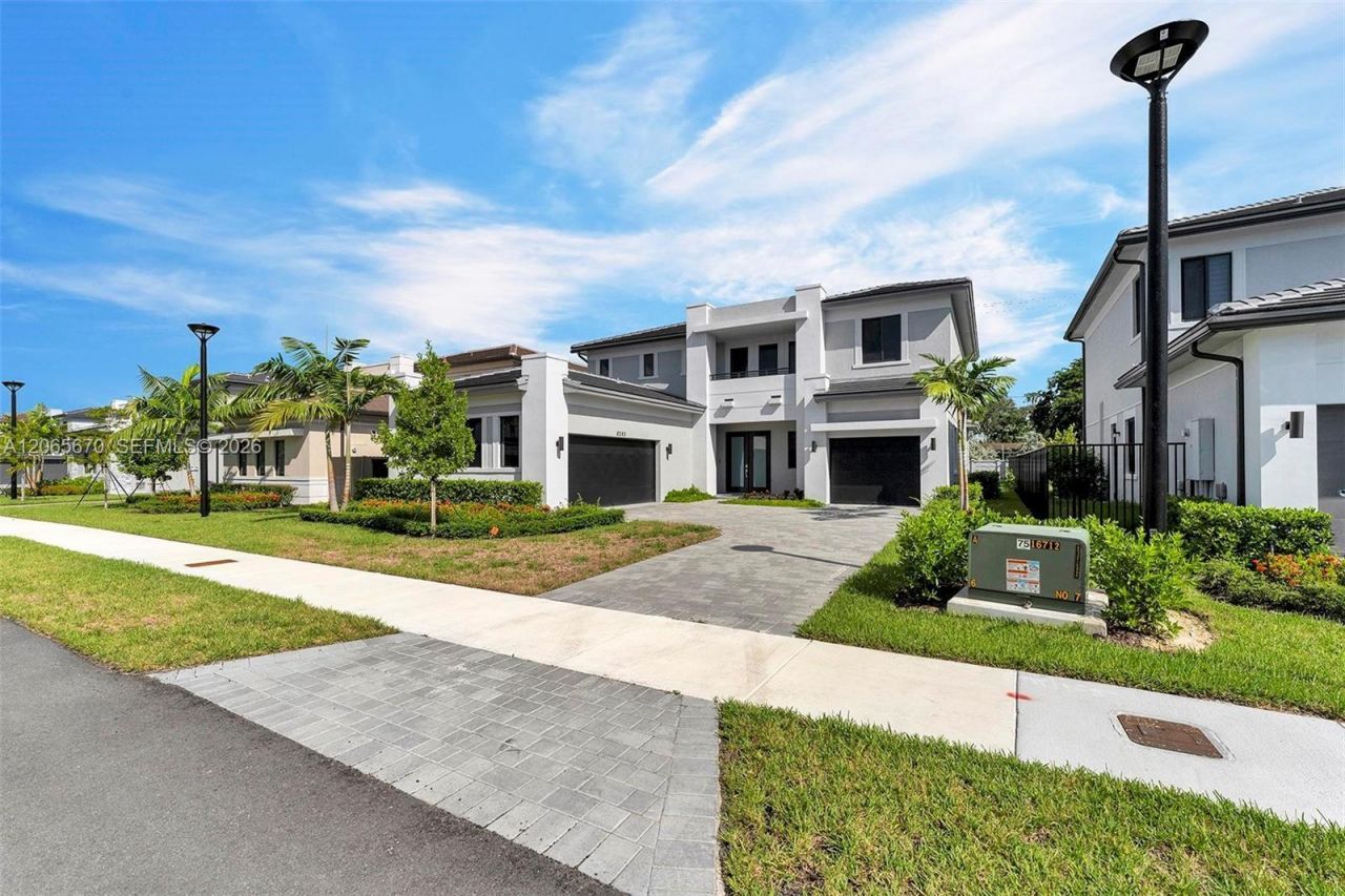 8283 SW 120th Ter , Miami, FL 33156 Photo