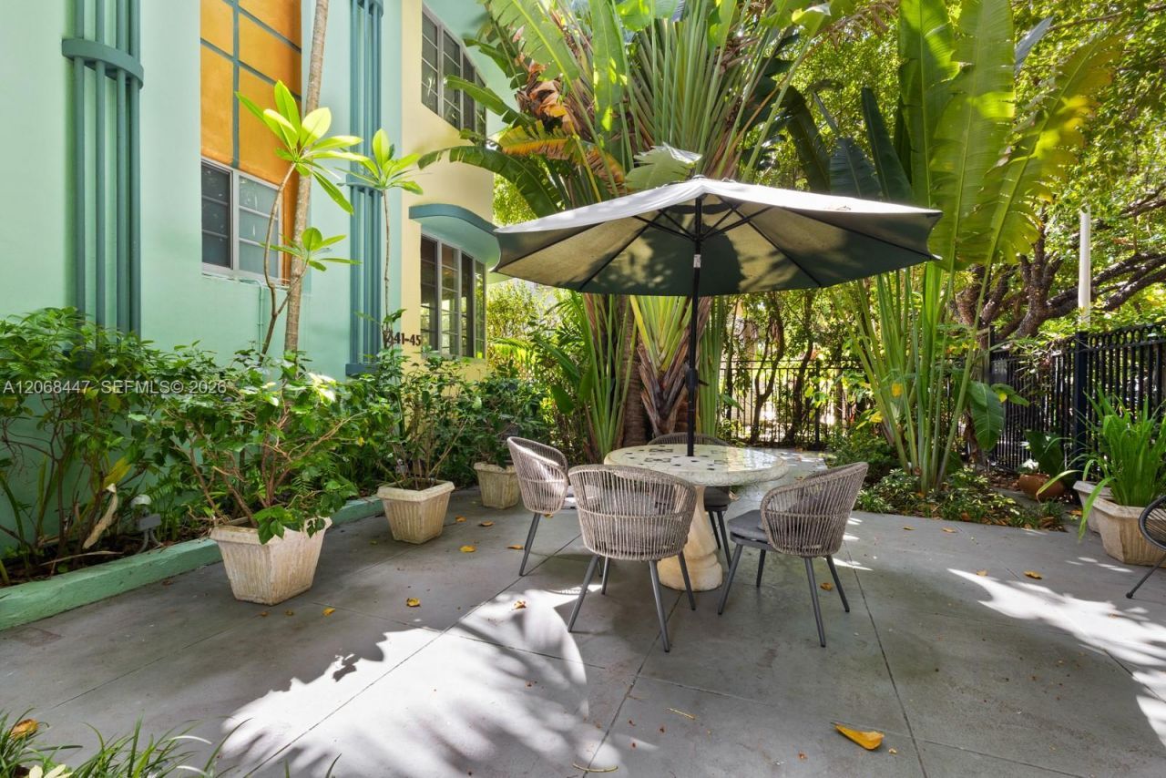 1341 Meridian Ave, Unit 202, Miami Beach, FL 33139 Photo