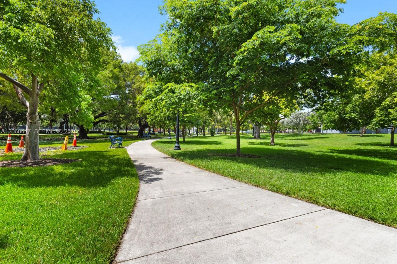 1341 Meridian Ave, Unit 202, Miami Beach, FL 33139 Photo