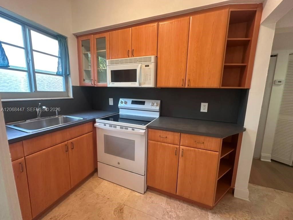 1341 Meridian Ave, Unit 202, Miami Beach, FL 33139 Photo