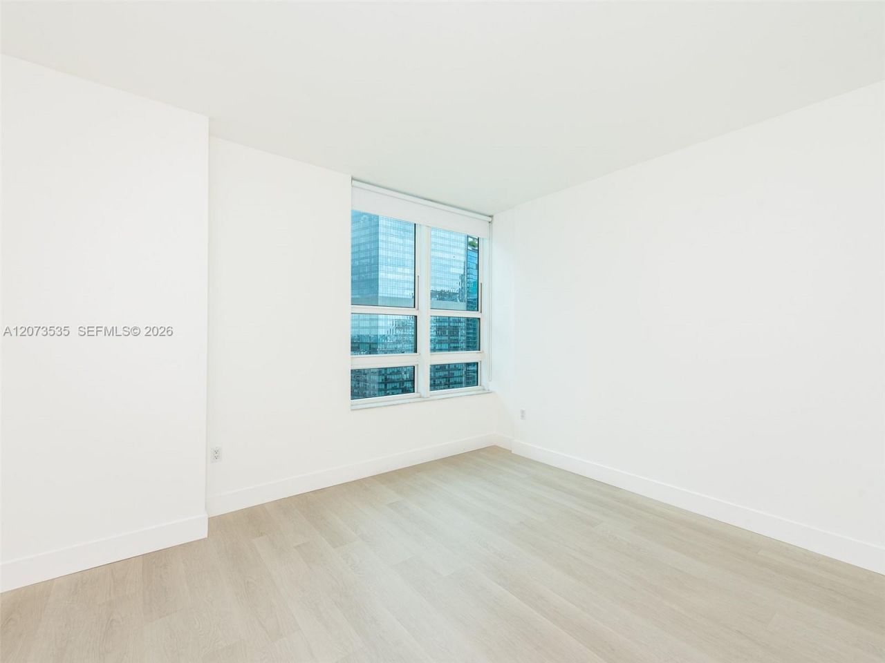 951 Brickell Ave, Unit 2709, Miami, FL 33131 Photo