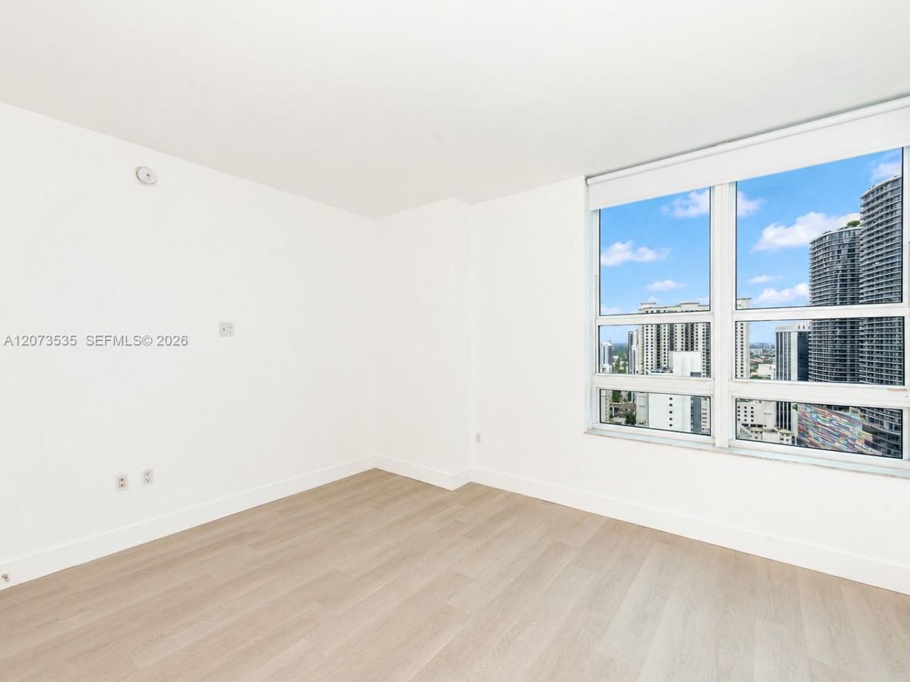 951 Brickell Ave, Unit 2709, Miami, FL 33131 Photo