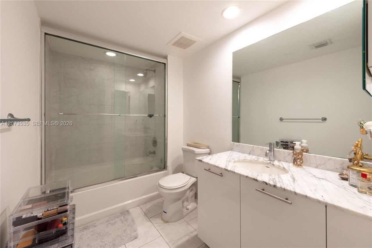 951 Brickell Ave , Unit 2709, Miami, FL 33131 Photo
