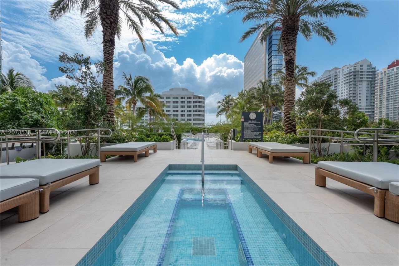 951 Brickell Ave , Unit 2709, Miami, FL 33131 Photo