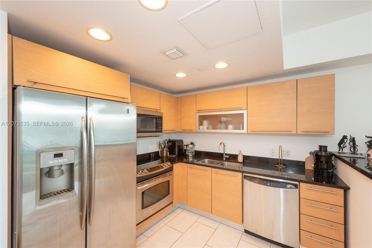 951 Brickell Ave , Unit 2709, Miami, FL 33131 Photo