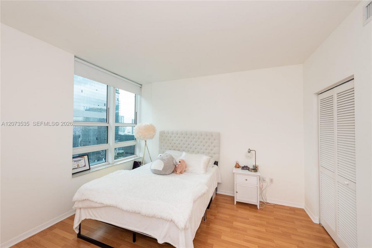 951 Brickell Ave , Unit 2709, Miami, FL 33131 Photo