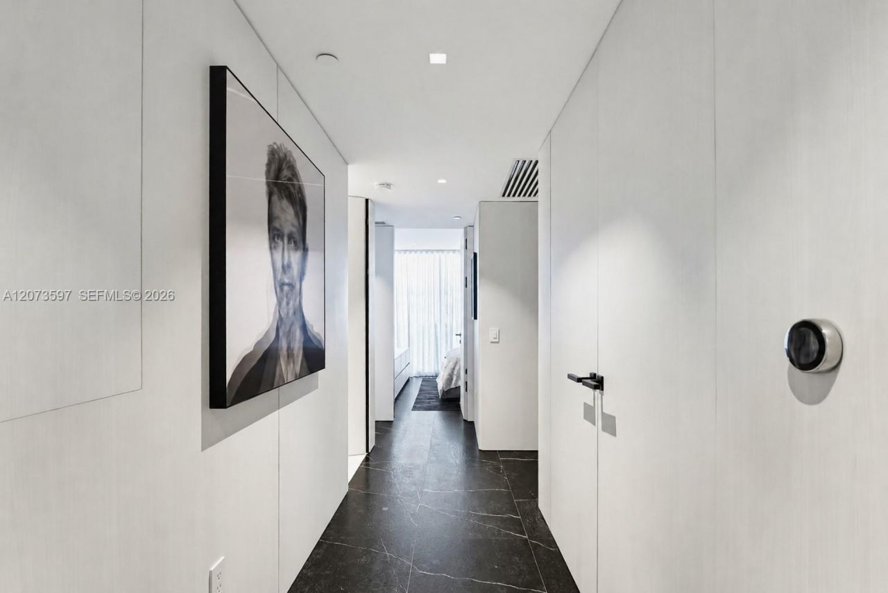 5875 Collins Ave , Unit 902, Miami Beach, FL 33140 Photo