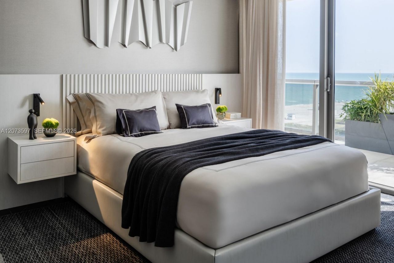 5875 Collins Ave , Unit 902, Miami Beach, FL 33140 Photo