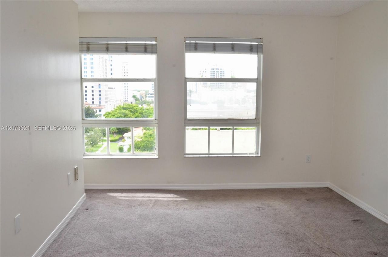 2351 Douglas Rd , Unit 909, Miami, FL 33145 Photo