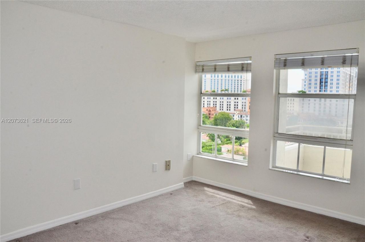 2351 Douglas Rd , Unit 909, Miami, FL 33145 Photo
