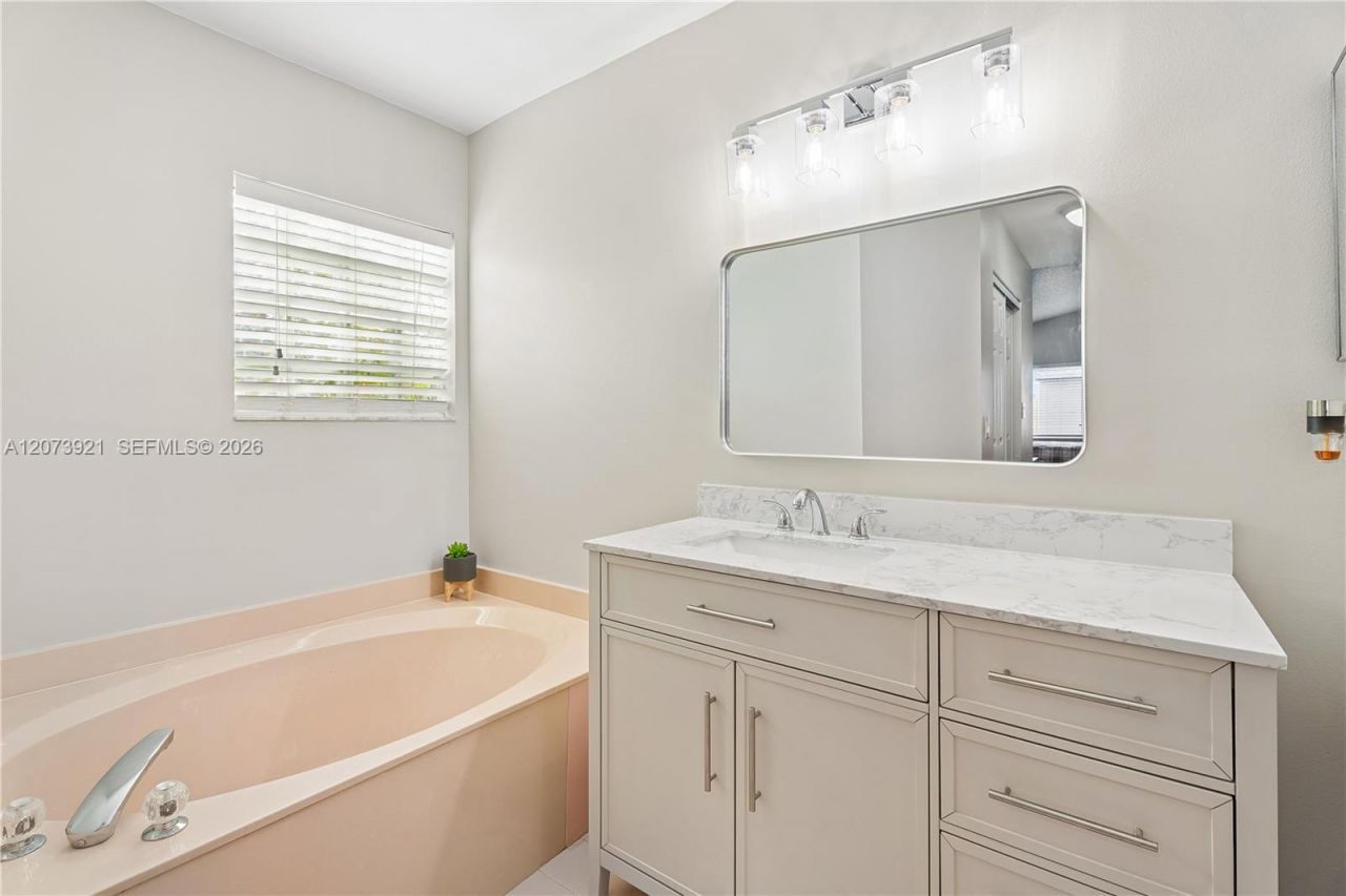 15840 SW 85th St, Miami, FL 33193 Photo