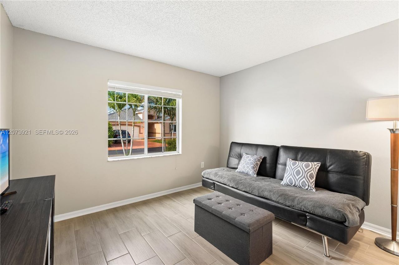 15840 SW 85th St, Miami, FL 33193 Photo