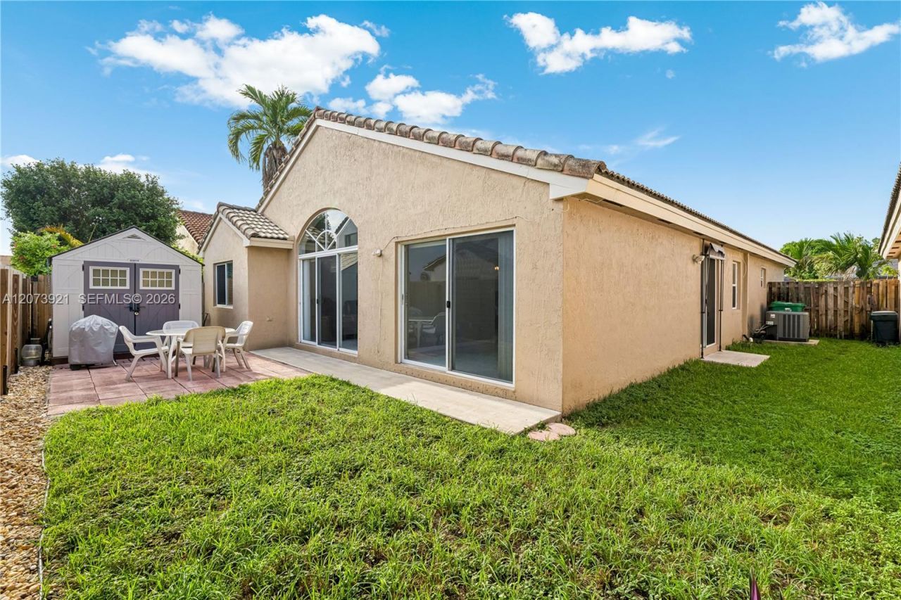 15840 SW 85th St, Miami, FL 33193 Photo