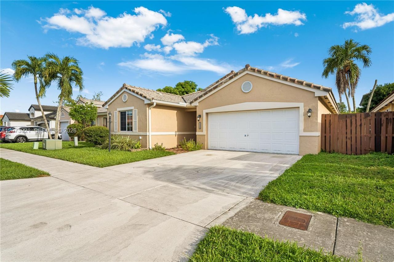 15840 SW 85th St, Miami, FL 33193 Photo