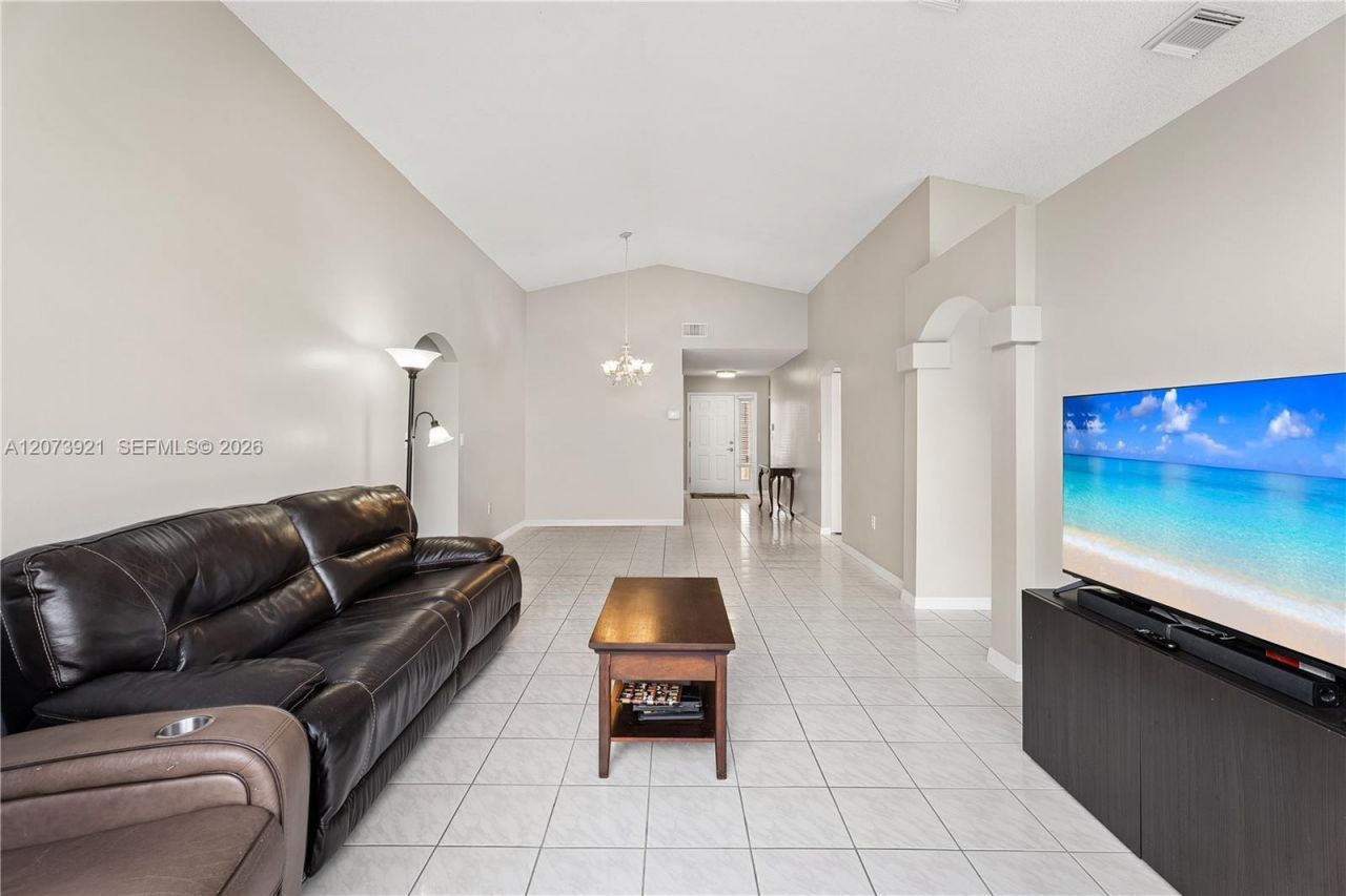 15840 SW 85th St, Miami, FL 33193 Photo