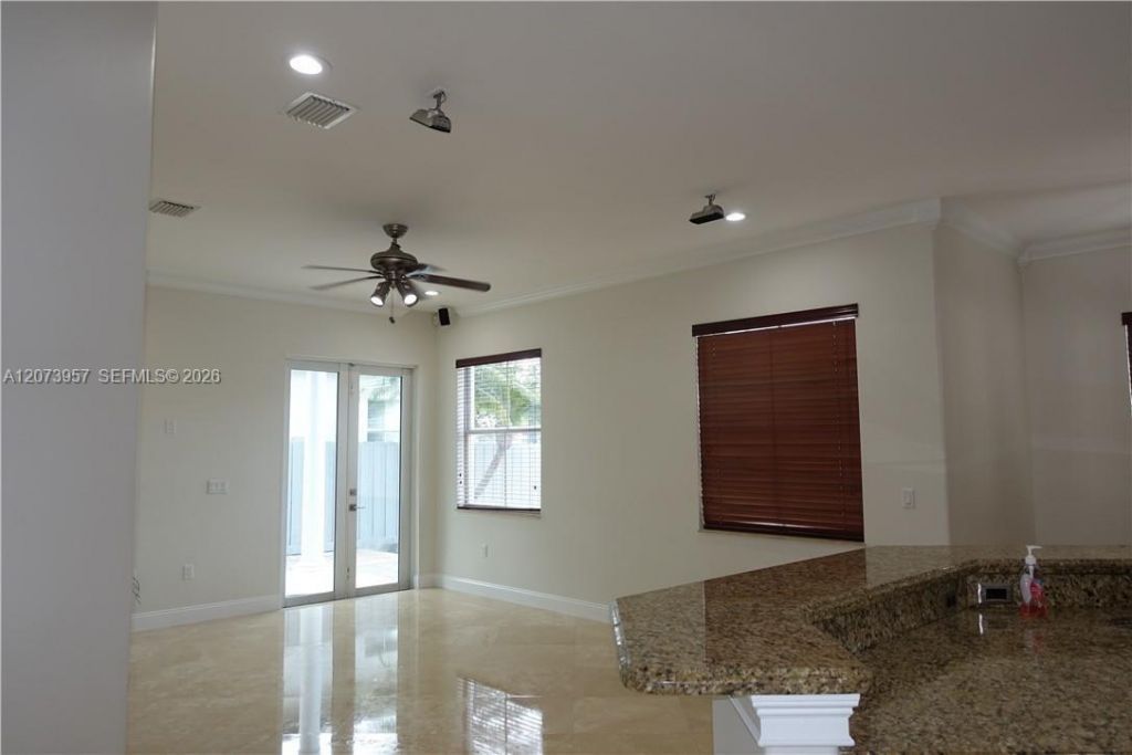 18125 NW 89th Ct , Hialeah, FL 33018 Photo