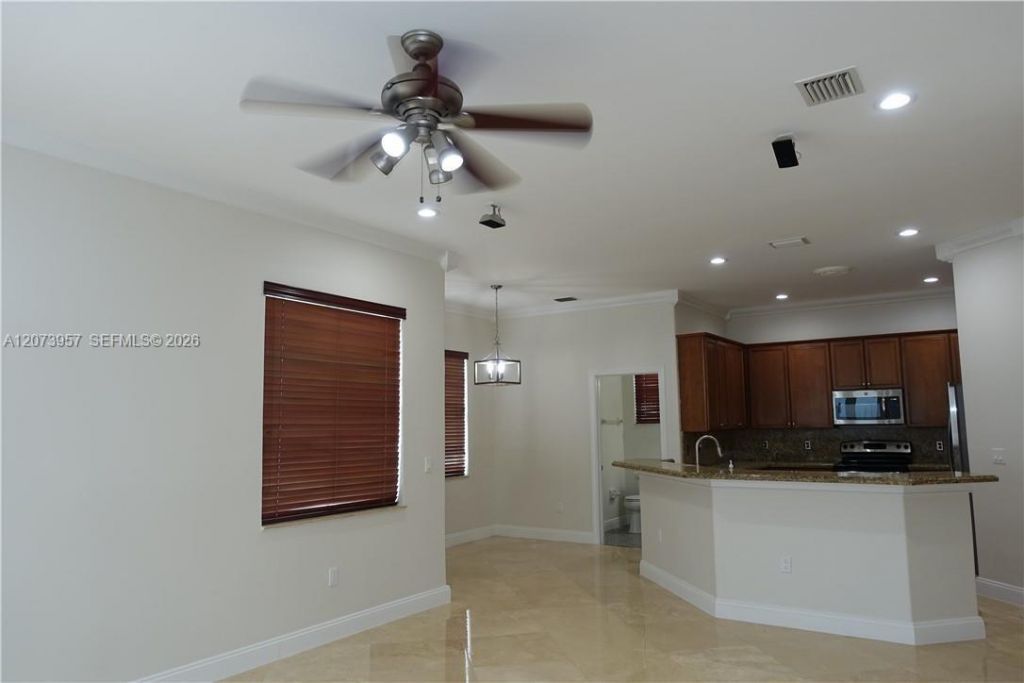 18125 NW 89th Ct , Hialeah, FL 33018 Photo