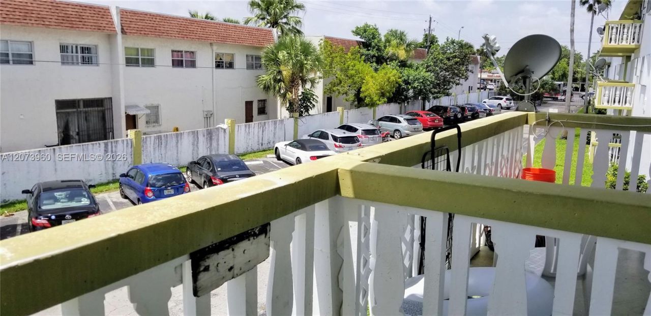 15205 NE 6th Ave , Unit D204, Miami, FL 33162 Photo