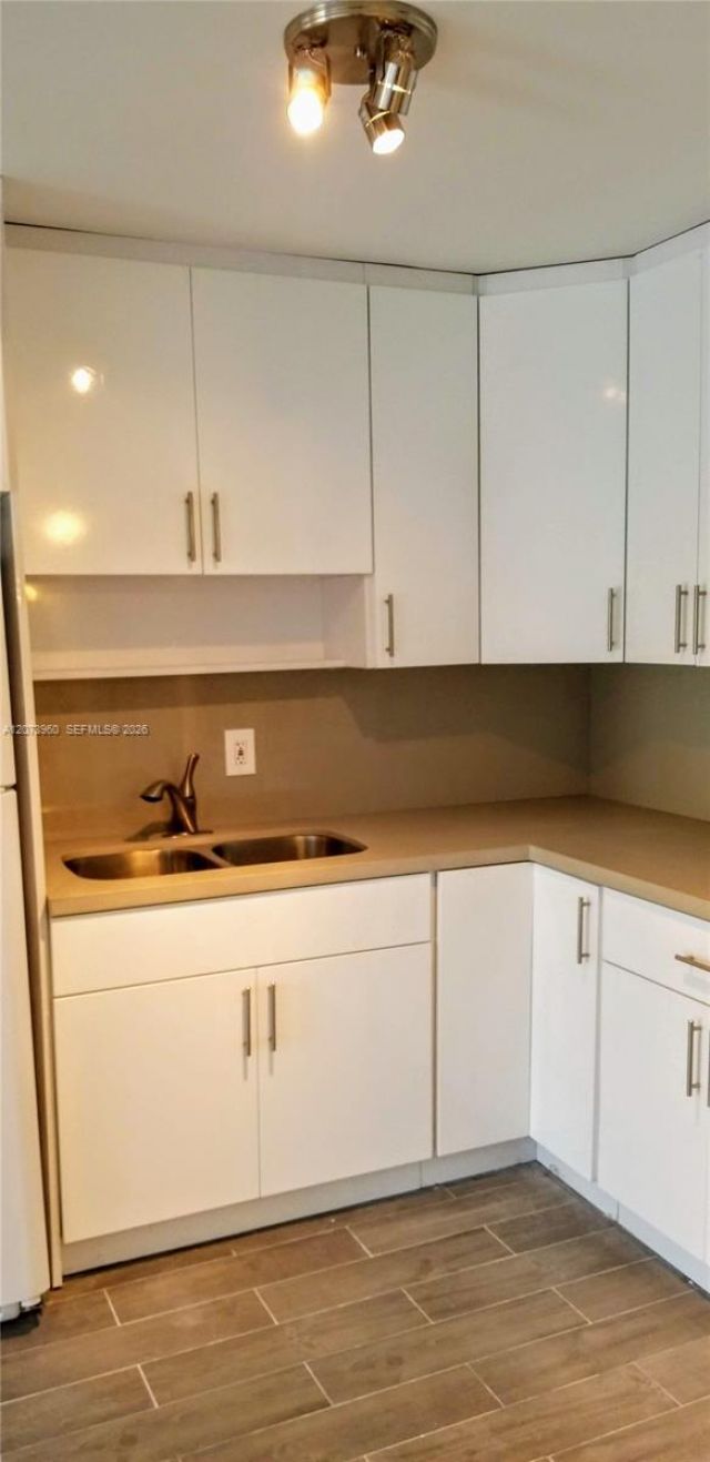 15205 NE 6th Ave , Unit D204, Miami, FL 33162 Photo