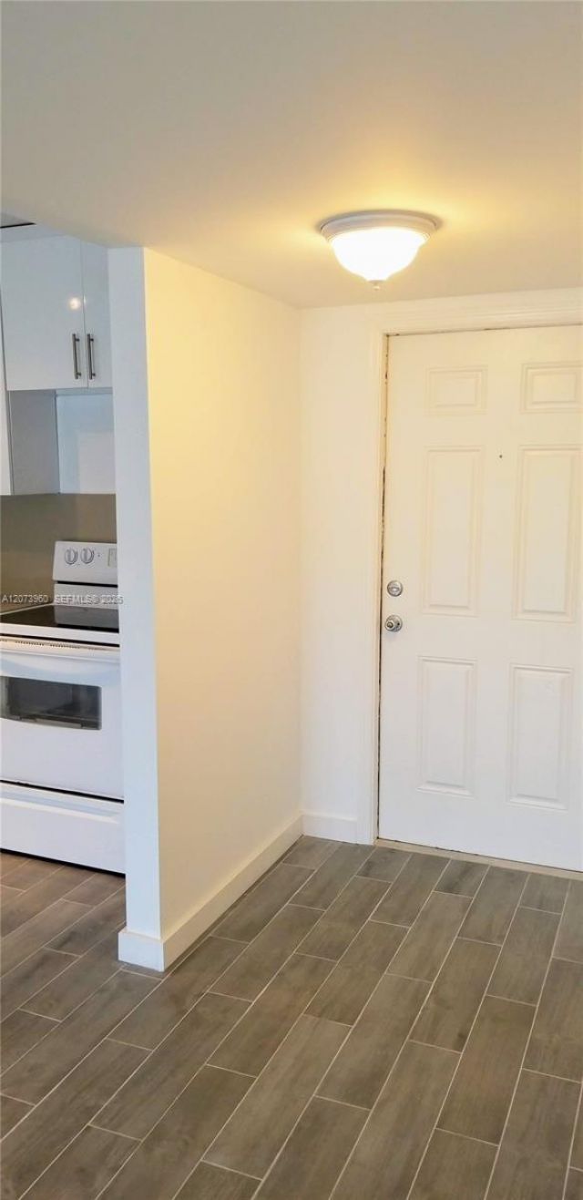 15205 NE 6th Ave , Unit D204, Miami, FL 33162 Photo