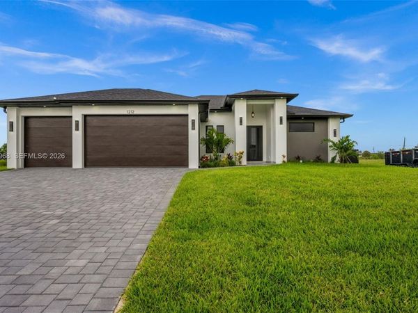1212 NW 33RD PL , Cape Coral, FL 33993