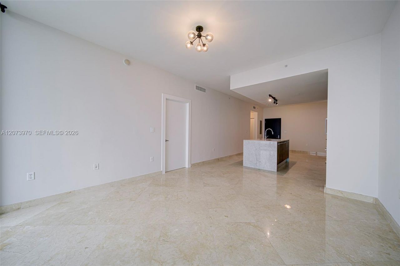 900 Biscayne Blvd , Unit 5203, Miami, FL 33132 Photo