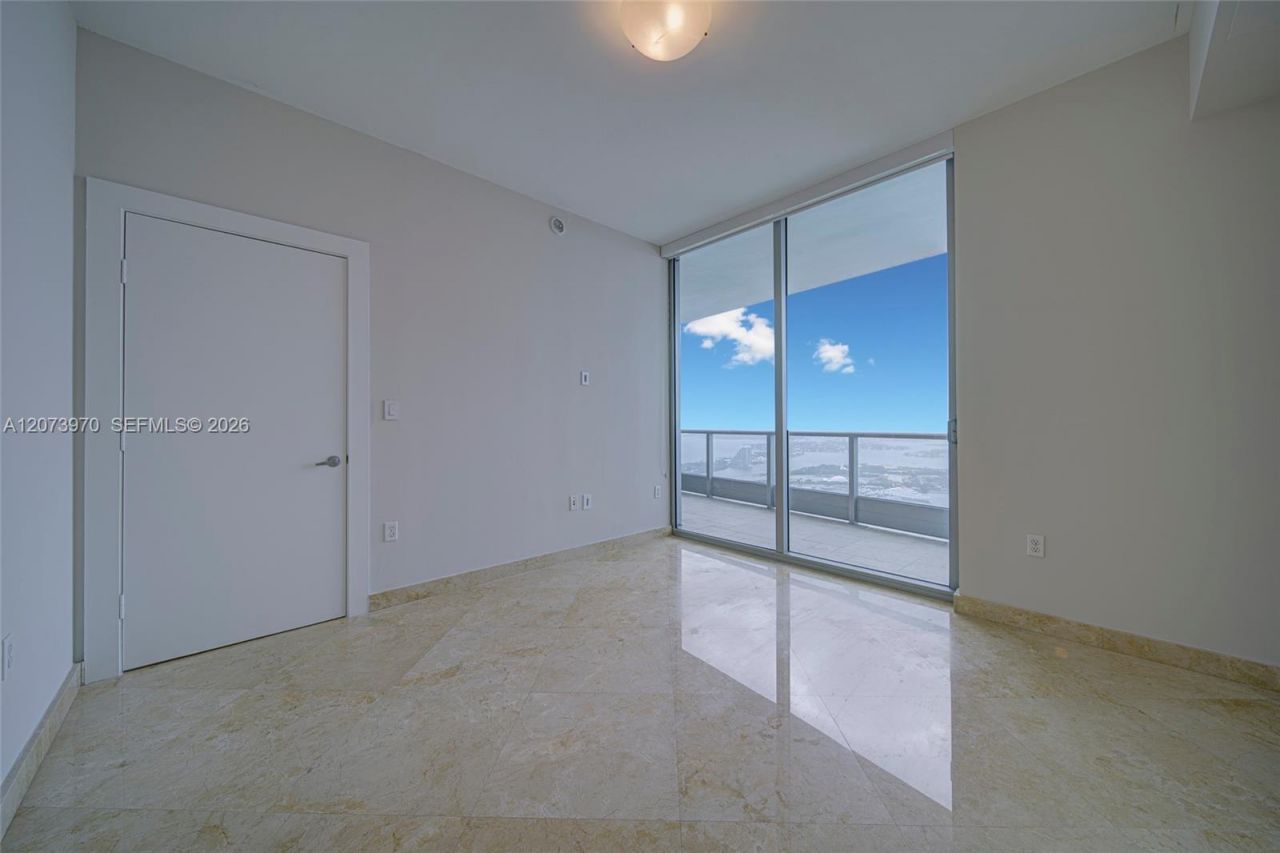 900 Biscayne Blvd , Unit 5203, Miami, FL 33132 Photo