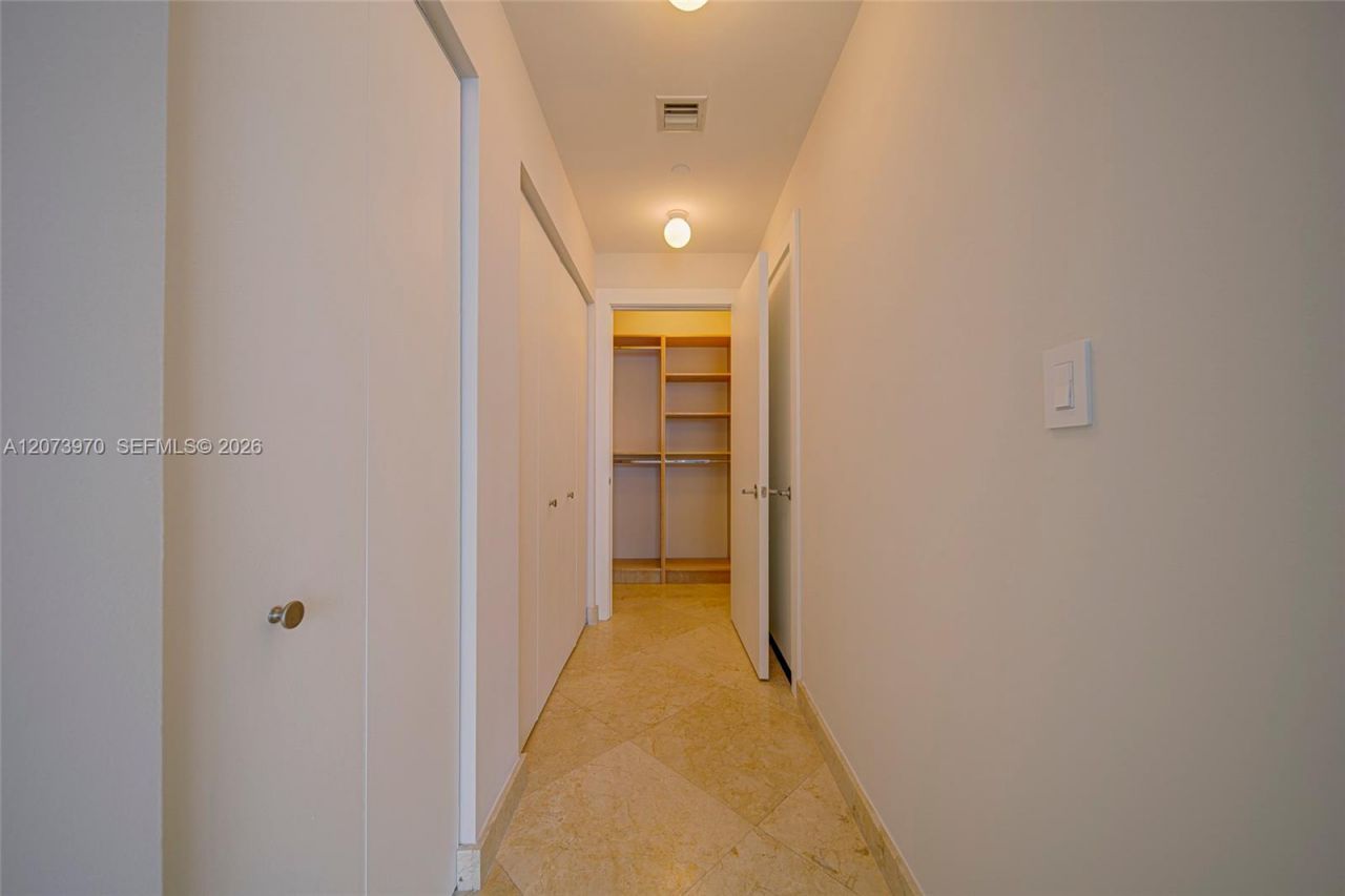 900 Biscayne Blvd , Unit 5203, Miami, FL 33132 Photo
