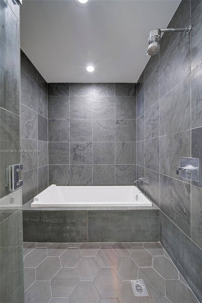 900 Biscayne Blvd , Unit 5203, Miami, FL 33132 Photo