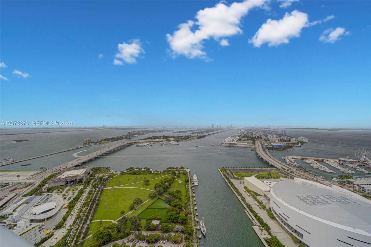 900 Biscayne Blvd , Unit 5203, Miami, FL 33132 Photo
