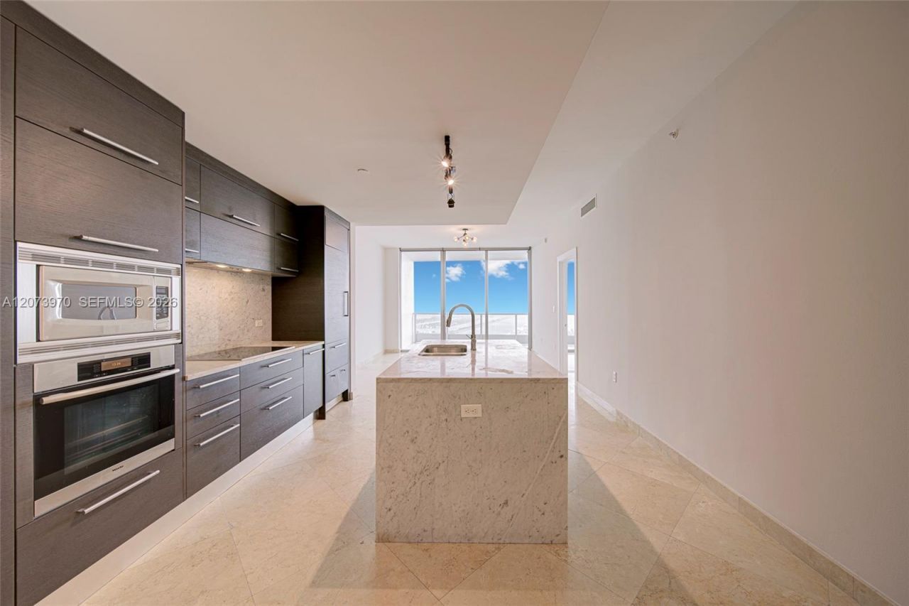 900 Biscayne Blvd , Unit 5203, Miami, FL 33132 Photo