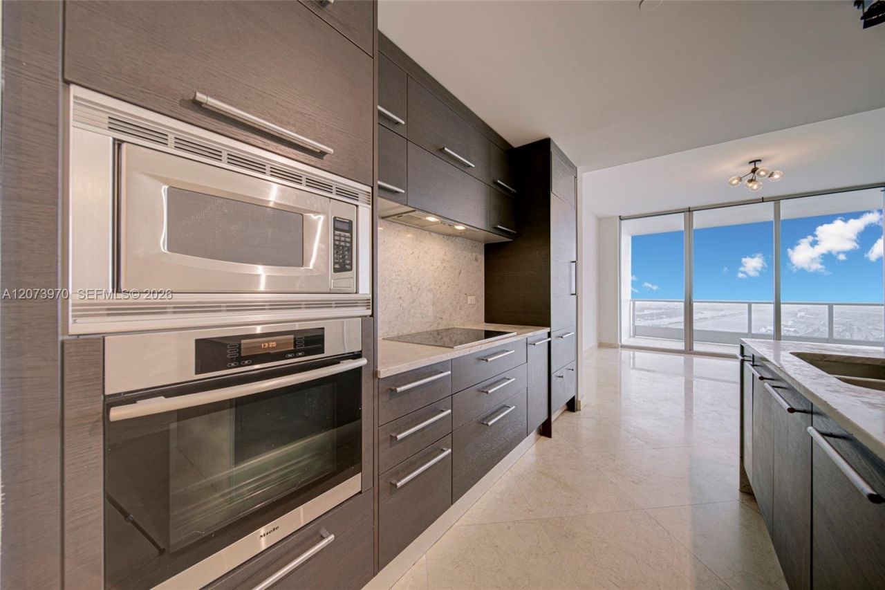 900 Biscayne Blvd , Unit 5203, Miami, FL 33132 Photo