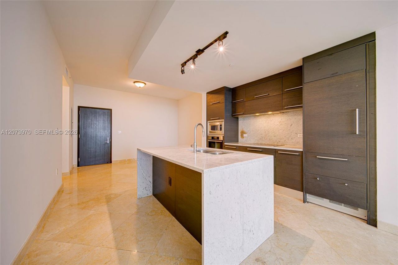 900 Biscayne Blvd , Unit 5203, Miami, FL 33132 Photo
