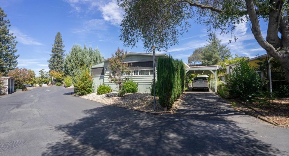 150 Clinton #33, Jackson, CA 95642 Photo