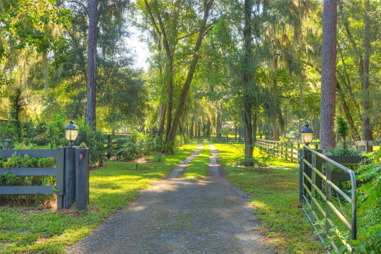 3840 Willow Avenue, Deland, FL 32720 Photo