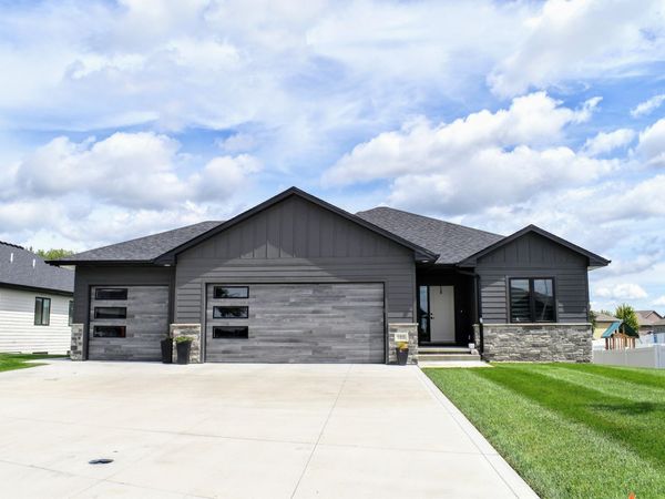 188 N Canterbury, No. Sioux City, SD 57049