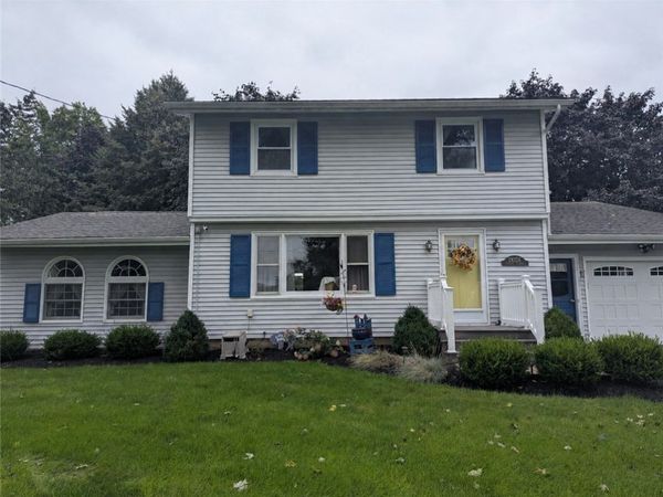 11024 Furness Parkway, Medina, NY 14103