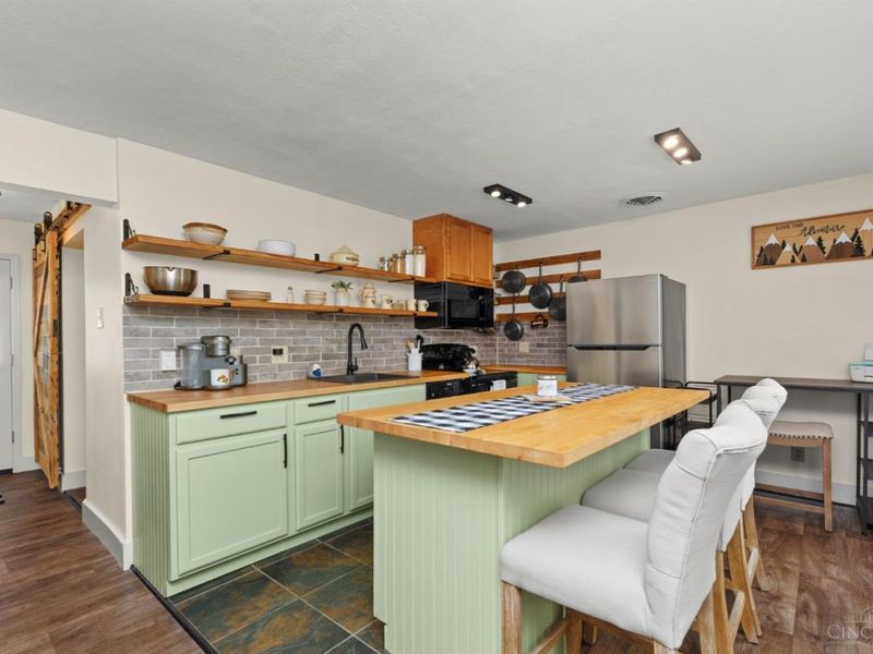 410 N Elm Street, Pleasant Township, OH 45121 Photo 8
