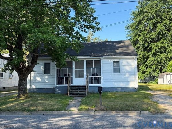 310 S College Drive, Franklin, VA 23851