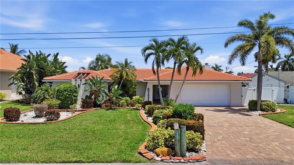 5331 Mayfair Ct , Cape Coral, FL 33904 Photo