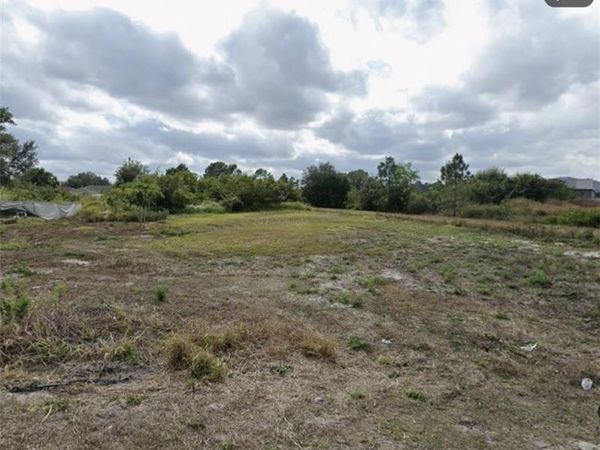 2911 2nd ST SW, LEHIGH ACRES, FL 33976