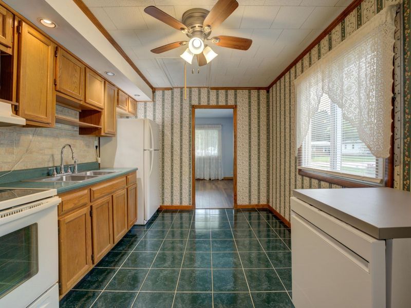 111 W Harmon Drive, Greenville, OH 45331 Photo 18