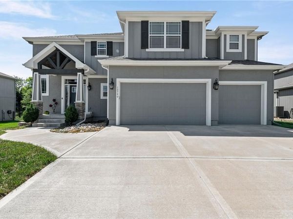 12740 N Imperial Drive, Platte City, MO 64079